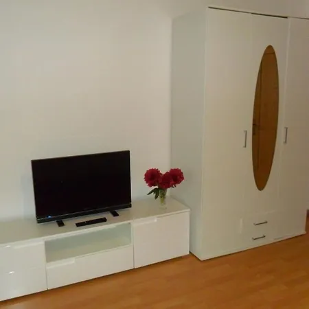 Hirsch Hotel 2*